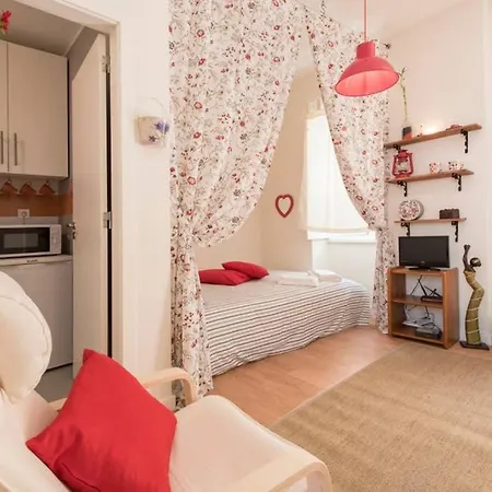 Traditional Tete's Studio On A Typical Neighborhood Apartmán Lisboa
